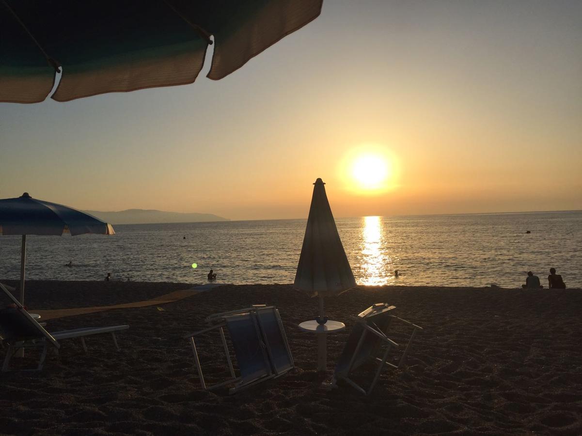 Le Casette Di Ponente Milazzo Bagian luar foto
