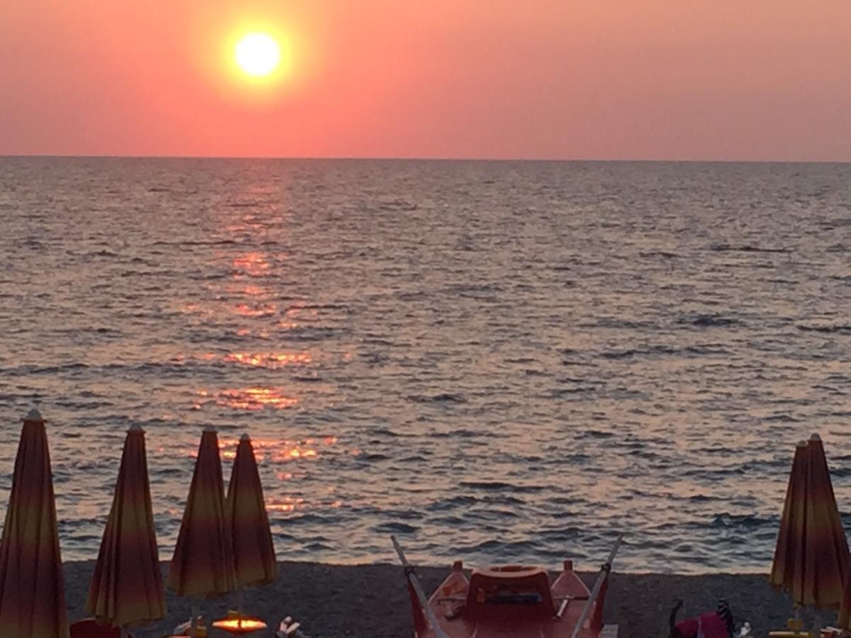 Le Casette Di Ponente Milazzo Bagian luar foto