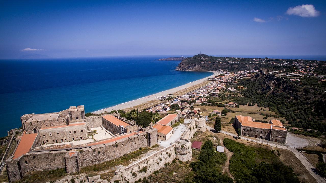 Le Casette Di Ponente Milazzo Bagian luar foto