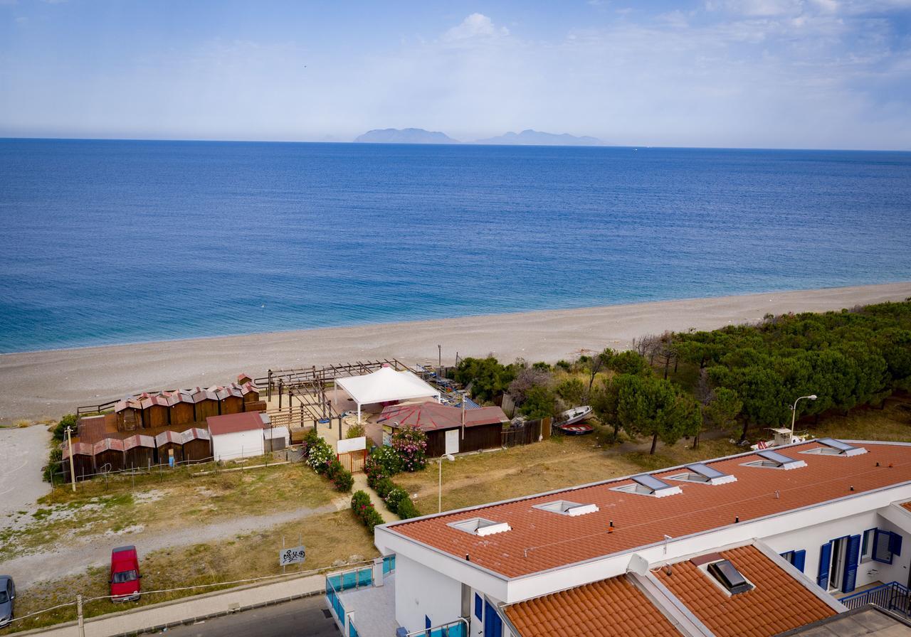 Le Casette Di Ponente Milazzo Bagian luar foto
